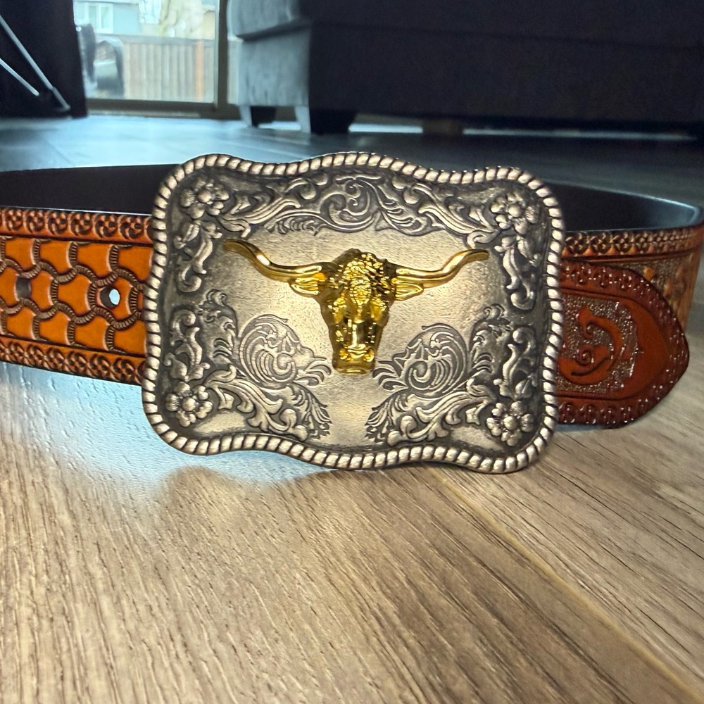 Women’s  Western Tooled Brown Leather Belt with Silver & Gold Longhorn Buckle